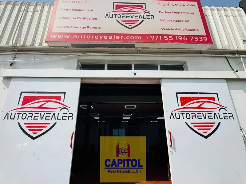Prime Location in Al Quoz Industrial 4 3330 sq ft