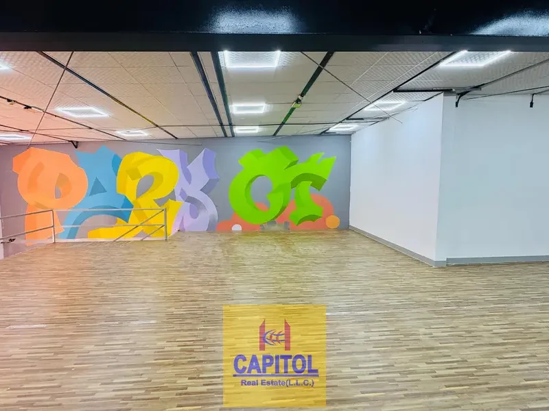 Prime Location in Al Quoz Industrial 4 3330 sq ft