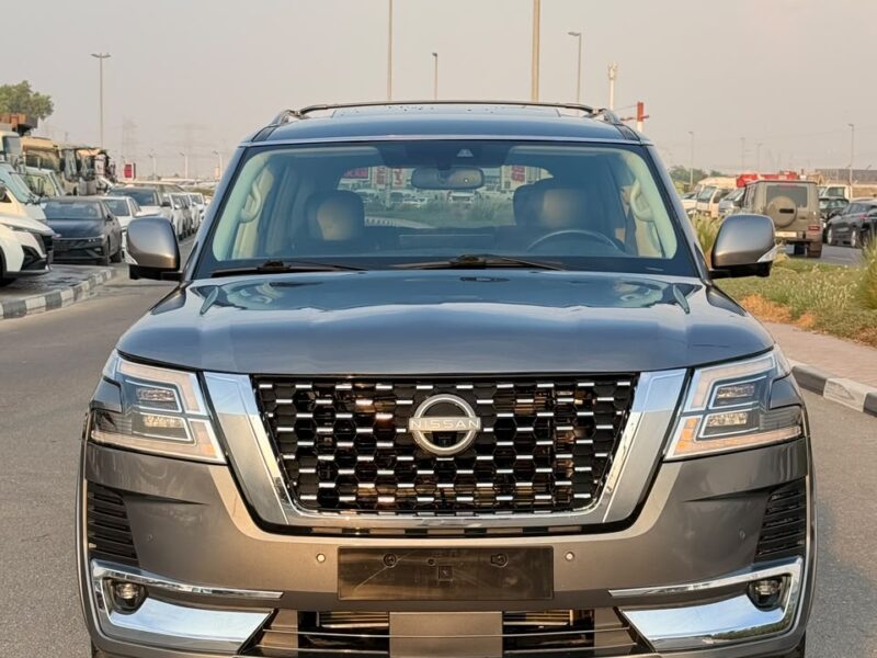 2022 NISSAN ARMADA SL 4WD 5.6L V8 VVT Petrol Engine Grey Black SUV American Specs