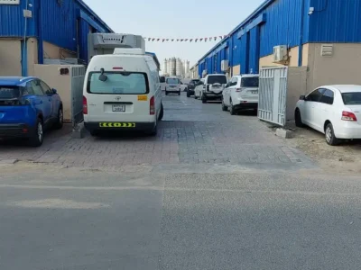 950 Size Warehouse for Goods Available in Al Qouz 01
