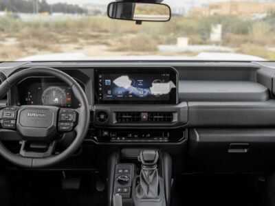 2027 Toyota Land Cruiser FJ 2.7 Litres 4-Cylinder Petrol Engine White Black SUV GCC Specs