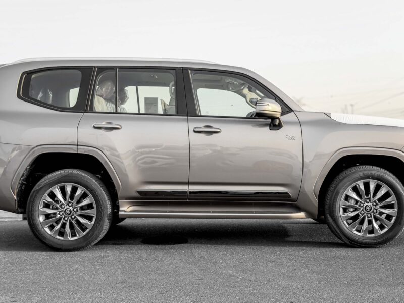 2026 Toyota Land Cruiser GXR 3.5L V6 Twin-Turbo Petrol Hybrid Engine Bronze Beige SUV GCC