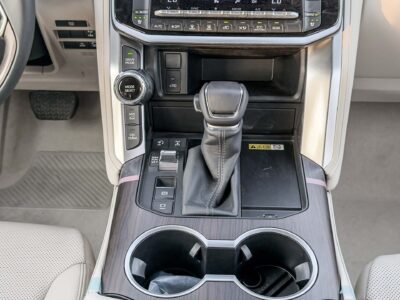 2026 Toyota Land Cruiser GXR 3.5L V6 Twin-Turbo Petrol Hybrid Engine Bronze Beige SUV GCC
