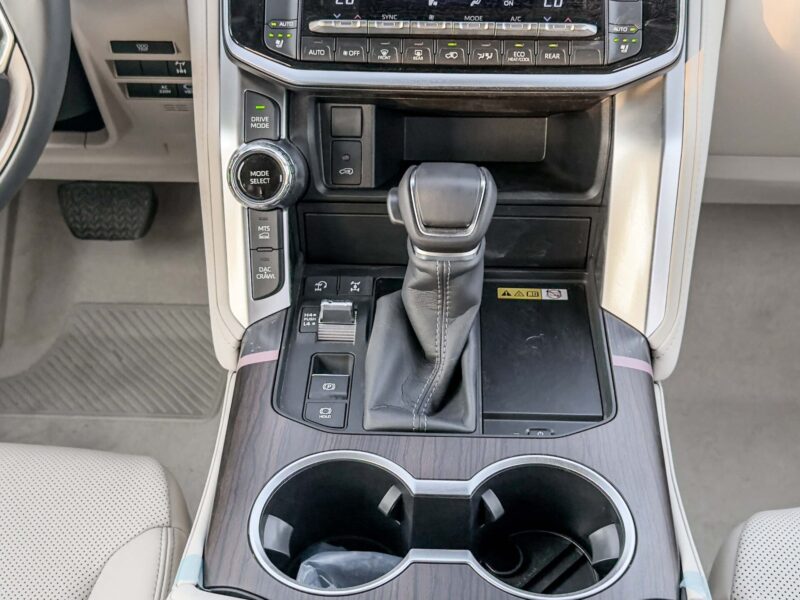 2026 Toyota Land Cruiser GXR 3.5L V6 Twin-Turbo Petrol Hybrid Engine Bronze Beige SUV GCC