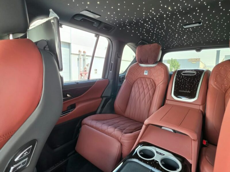 2027 Lexus LX 700h MBS Luxury 3.5L Twin-Turbo Hybrid Silver Maroon SUV GCC Specs