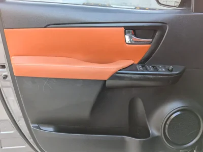 2016 Toyota Fortuner EXR Facelifted 2025 2.7 Litres V4 Petrol Engine Grey Orange SUV GCC Specs