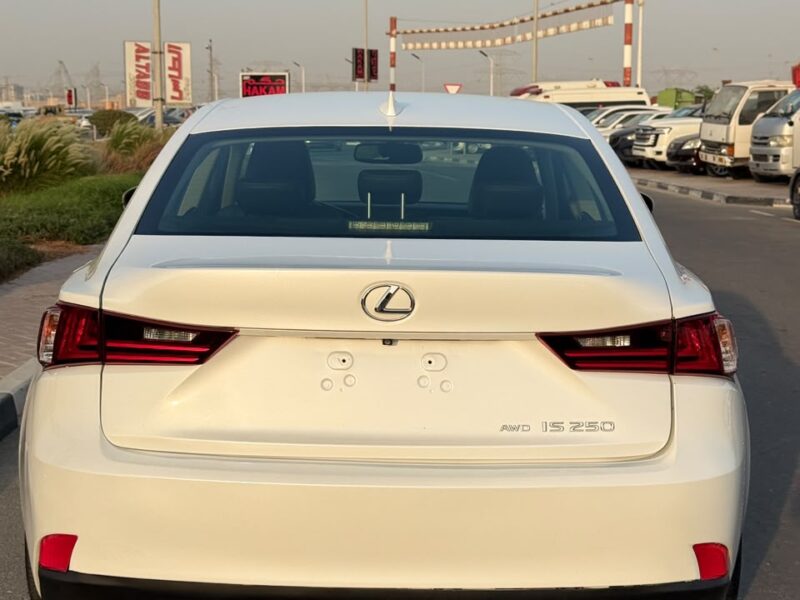 2014 LEXUS IS 250 2.5 Litres V6 Cylinders Petrol Engine White Black Sedan American Specs