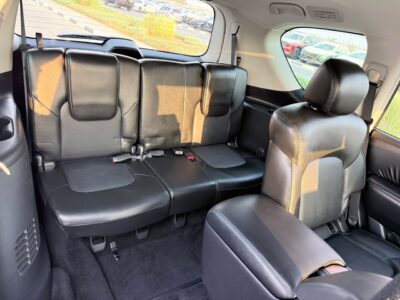 2022 NISSAN ARMADA SL 4WD 5.6L V8 VVT Petrol Engine Grey Black SUV American Specs