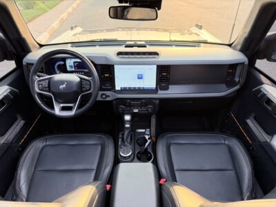 2021 FORD BRONCO 4X4 2.7 Litres 4 Cylinders Petrol Engine Grey Black SUV American Specs