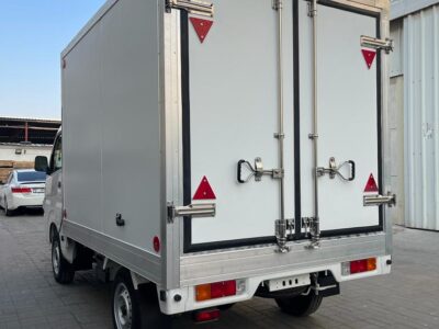 2027 Suzuki Carry Refrigerator 1.5L Four-Cylinder Petrol Engine White Black Mini Truck