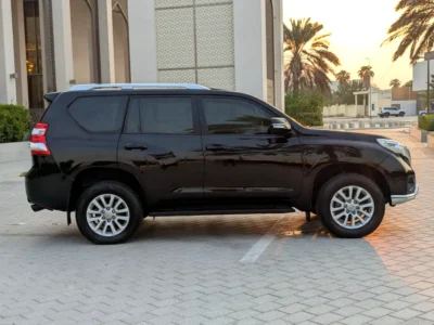 2017 Toyota Prado VXR 2.7 Litres 4-Cylinder Petrol Engine Black Brown SUV GCC Specs
