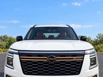 2027 Nissan Patrol LE PLATINUM 3.5-liter twin-turbocharged V6 Engine White Maroon SUV GCC