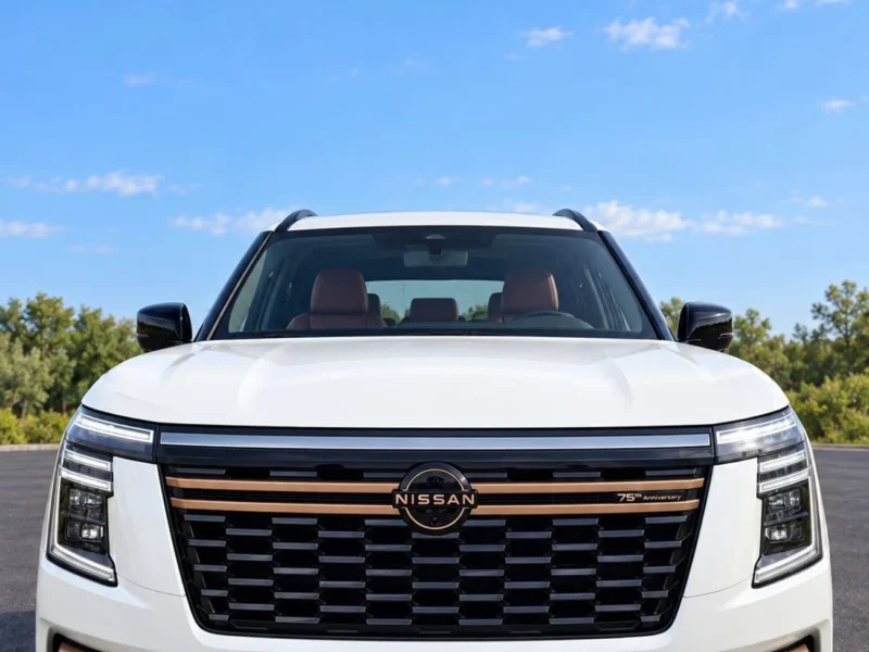2027 Nissan Patrol LE PLATINUM 3.5-liter twin-turbocharged V6 Engine White Maroon SUV GCC