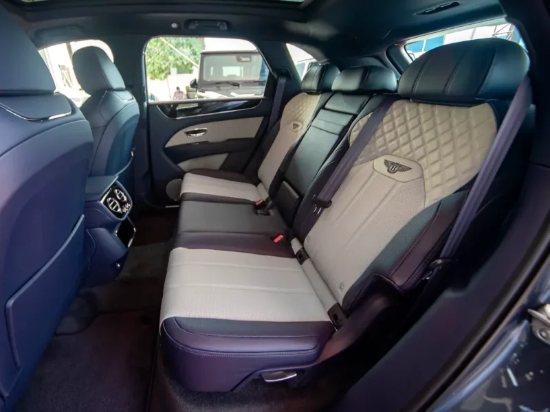 2021 Bentley Bentayga Standard 4.0L V8 Twin-Turbo Engine Grey Black SUV Japanese Specs