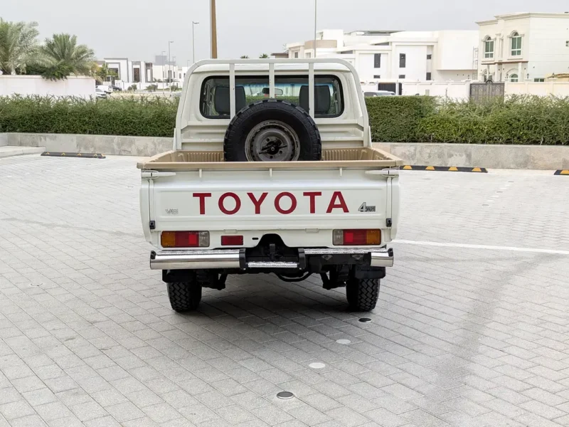 2018 Toyota Land Cruiser 70 Series LC 79 LX 4.5L V8 Diesel Engine White Beige Pickup Truck