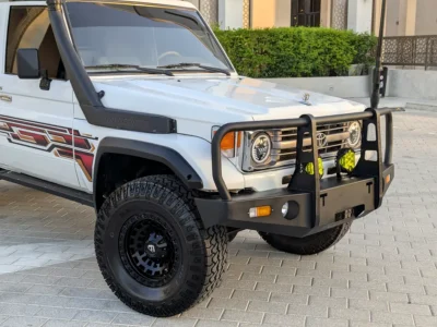 2000 Toyota Land Cruiser 70 Series LC 79 40th Anniversary V6 4.2L Diesel White Beige Truck