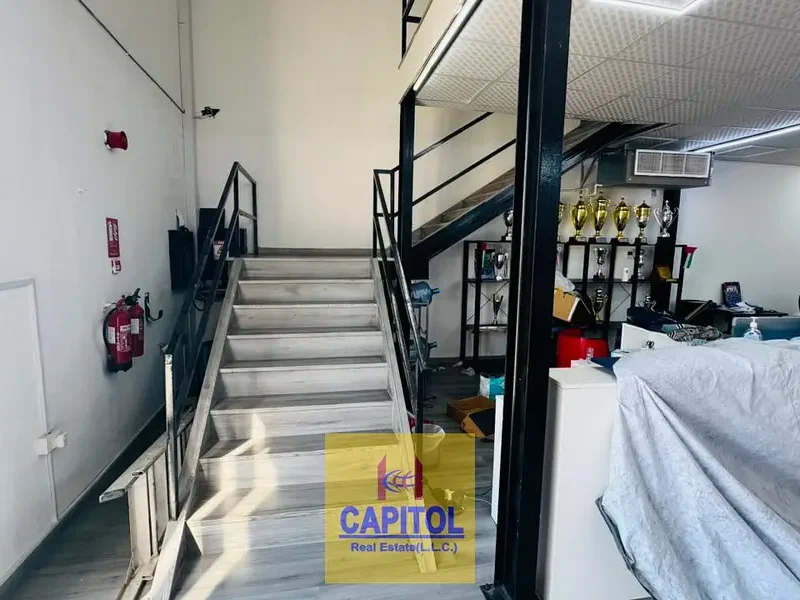 3,330 sqft Premium Commercial Warehouse with Offices No 20% Sublease Fee