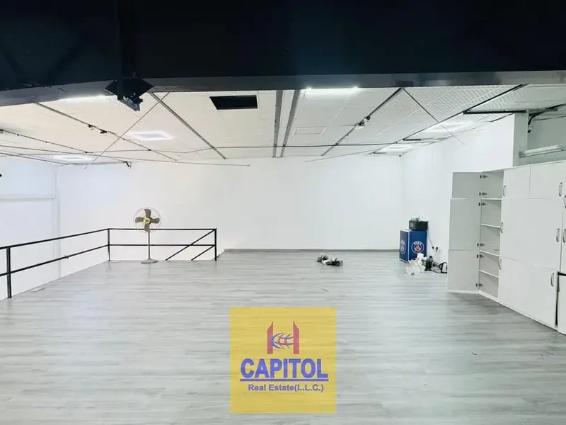 3,330 sqft Premium Commercial Warehouse with Offices No 20% Sublease Fee