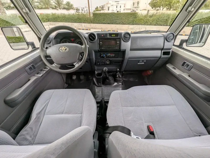 2018 Toyota Land Cruiser 70 Series LC 79 LX 4.5L V8 Diesel Engine White Beige Pickup Truck
