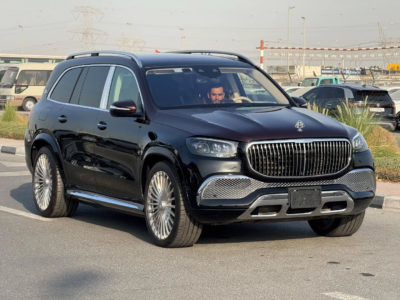 2021 MERCEDES-MAYBACH GLS 600 4.0 Litres V8 Biturbo Petrol Engine Black Maroon SUV Clean Car