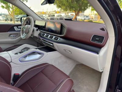 2021 MERCEDES-MAYBACH GLS 600 4.0 Litres V8 Biturbo Petrol Engine Black Maroon SUV Clean Car