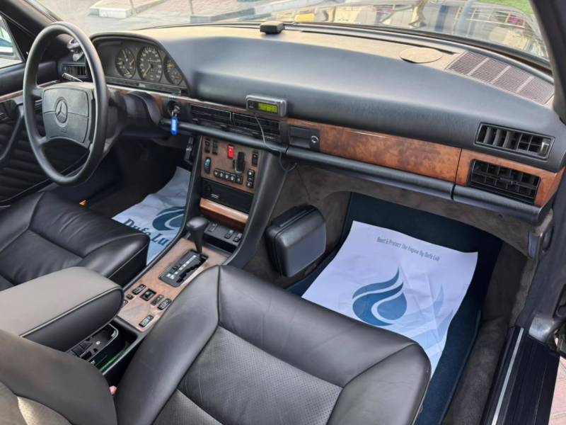 1989 Mercedes-Benz 560SEL 5.5-liter naturally aspirated V8 Petrol Engine Black Sedan RWD