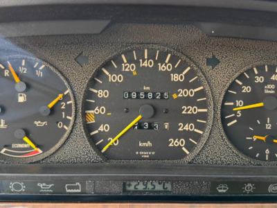 1989 Mercedes-Benz 560SEL 5.5-liter naturally aspirated V8 Petrol Engine Black Sedan RWD