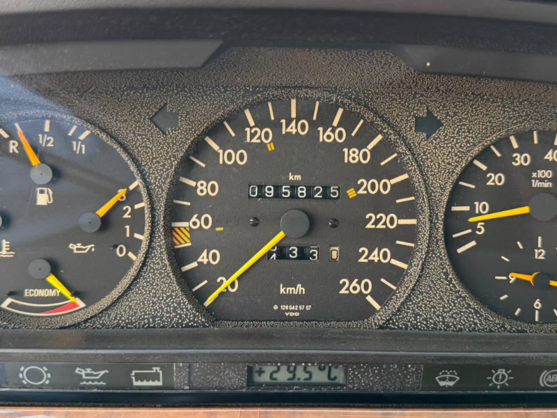 1989 Mercedes-Benz 560SEL 5.5-liter naturally aspirated V8 Petrol Engine Black Sedan RWD