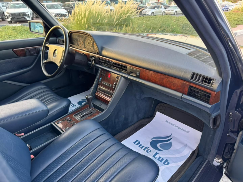 1991 Mercedes-Benz 300 SEL 3.0 Litres inline-six Petrol Engine Black Blue Sedan Neat and Clean Car
