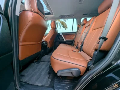 2017 Toyota Prado VXR 2.7 Litres 4-Cylinder Petrol Engine Black Brown SUV GCC Specs