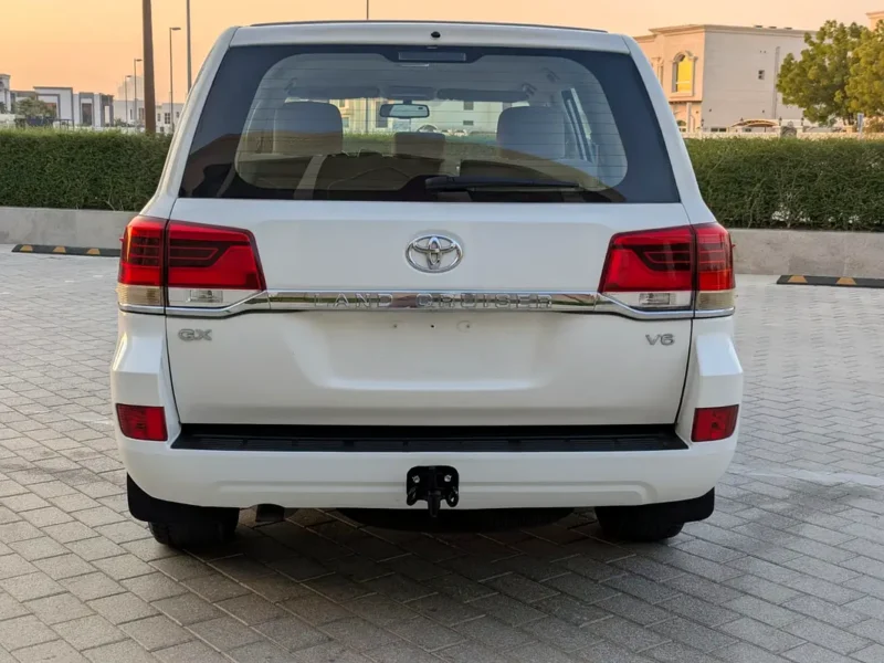 2018 Toyota Land Cruiser GX 4.0 Litres V6 Petrol Engine White Beige SUV GCC Specs