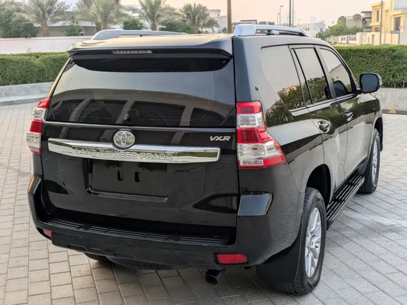 2017 Toyota Prado VXR 2.7 Litres 4-Cylinder Petrol Engine Black Brown SUV GCC Specs