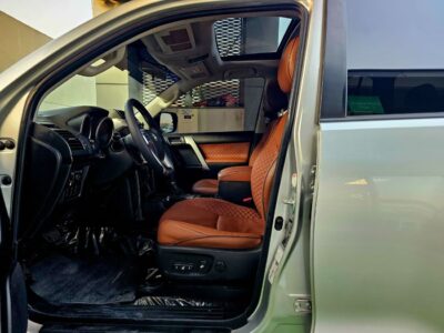 2016 Toyota Prado VXR 2.7 Litres V4 Petrol Engine Silver Tan SUV GCC Specs Automatic