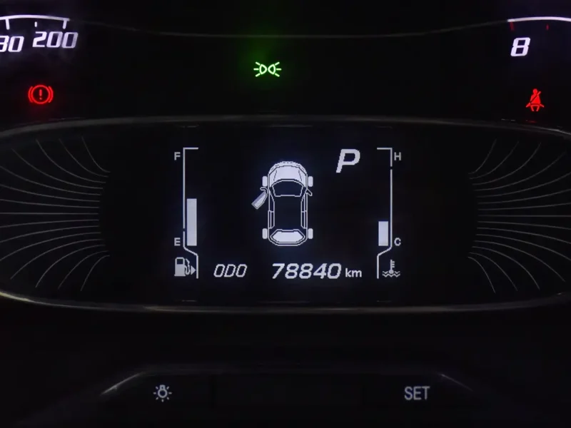 2022 Chevrolet Groove Premier 4 Cylinders Petrol Engine Silver Black Crossover GCC Specs