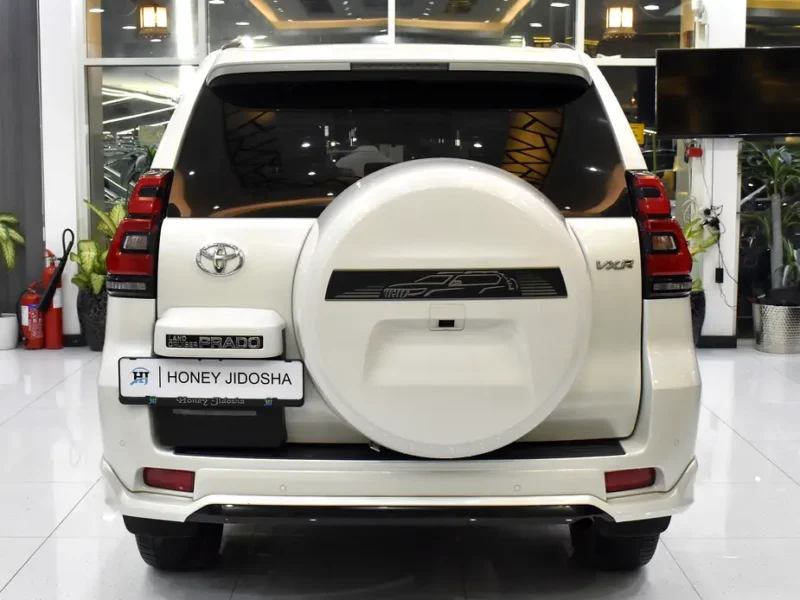 2023 Toyota Prado VXR 6 Cylinders Petrol Engine White Beige SUV GCC Specs Automatic