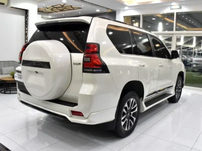 2023 Toyota Prado VXR 6 Cylinders Petrol Engine White Beige SUV GCC Specs Automatic