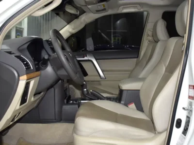 2023 Toyota Prado VXR 6 Cylinders Petrol Engine White Beige SUV GCC Specs Automatic