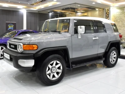 2023 Toyota FJ Cruiser GXR 4.0 Litres 6 Cylinders Petrol Engine Silver Black SUV GCC Specs