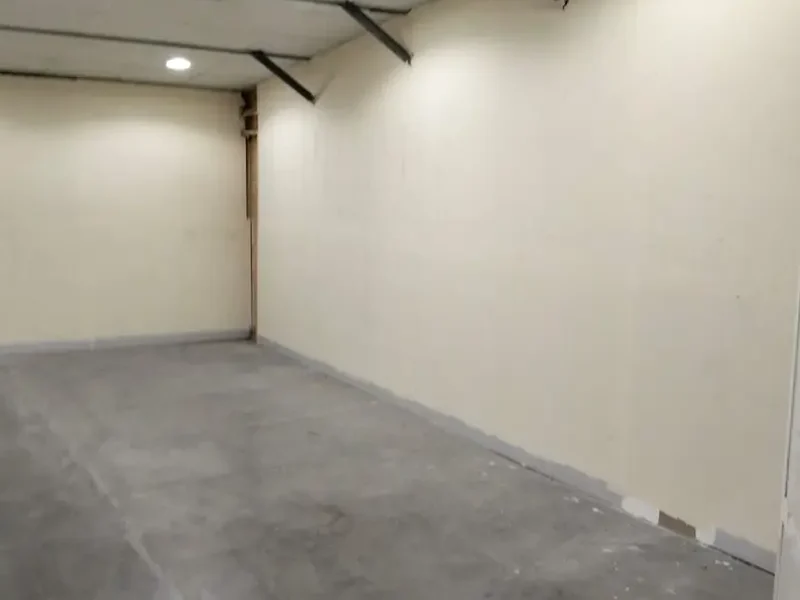 350 sqft COMPACT and ECONOMICAL SMALL MEZZANINE FLOOR STORAGE UNIT - EASY ON THE POCKET