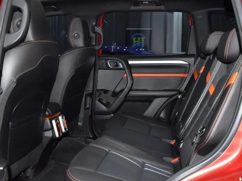 2023 Haval Dargo High Deluxe 2.0-liter Turbocharged 4-Cylinder Petrol engine Red Black SUV
