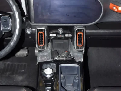 2023 Haval Dargo High Deluxe 2.0-liter Turbocharged 4-Cylinder Petrol engine Red Black SUV