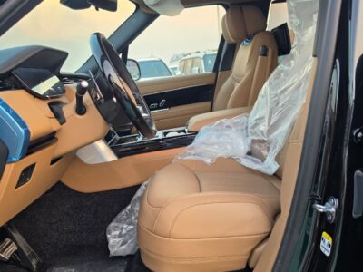 2027 Land Rover RANGE ROVER 4.4 Litres 8 Cylinders Twin Turbo Petrol Engine Black Tan SUV