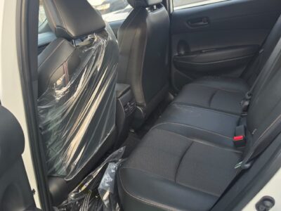 2027 TOYOTA COROLLA CROSS 2.0L 4 Cylinders HYBRID Engine White Black SUV GCC Specs