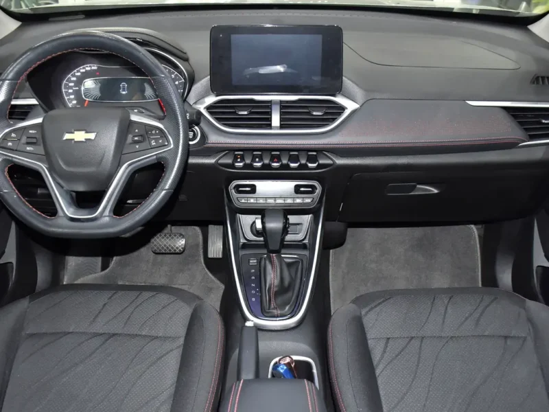 2022 Chevrolet Groove Premier 4 Cylinders Petrol Engine Silver Black Crossover GCC Specs