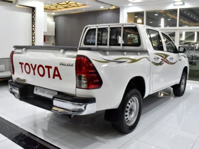 2025 Toyota Hilux Double Cab DLS 4 Cylinders Diesel Engine White Maroon Pickup Truck GCC