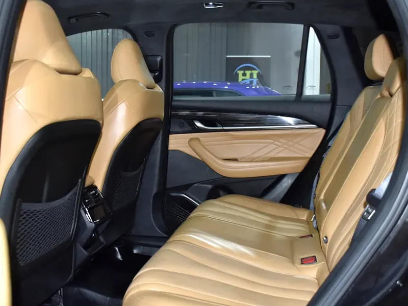 2024 Geely Monjaro GF 2.0-liter Turbocharged 4-cylinder Petrol Engine Black Tan SUV GCC