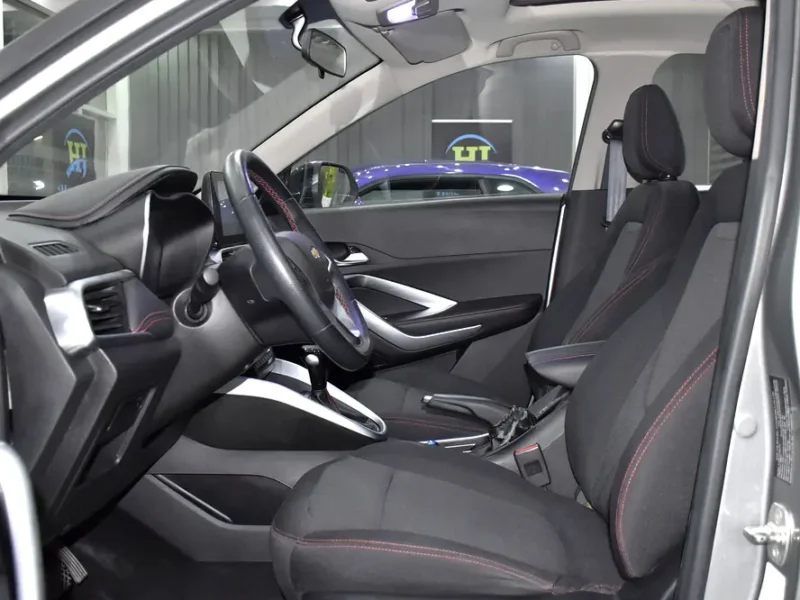 2022 Chevrolet Groove Premier 4 Cylinders Petrol Engine Silver Black Crossover GCC Specs