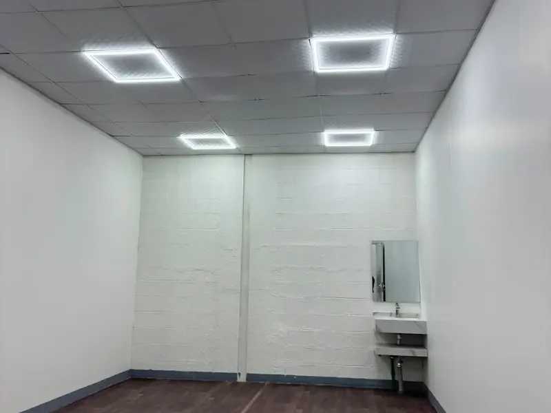 450SQFT BRAND NEW STORAGE WAREHOUSE AVAILABLE FOR RENT