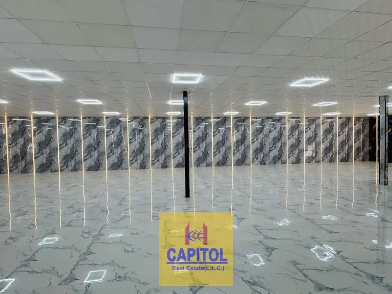 9,800 Sqft PRIME LOCATION COMMERCIAL WAREHOUSE/ SHOWROOM AVAILABLE