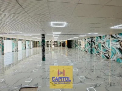 9,800 Sqft PRIME LOCATION COMMERCIAL WAREHOUSE/ SHOWROOM AVAILABLE